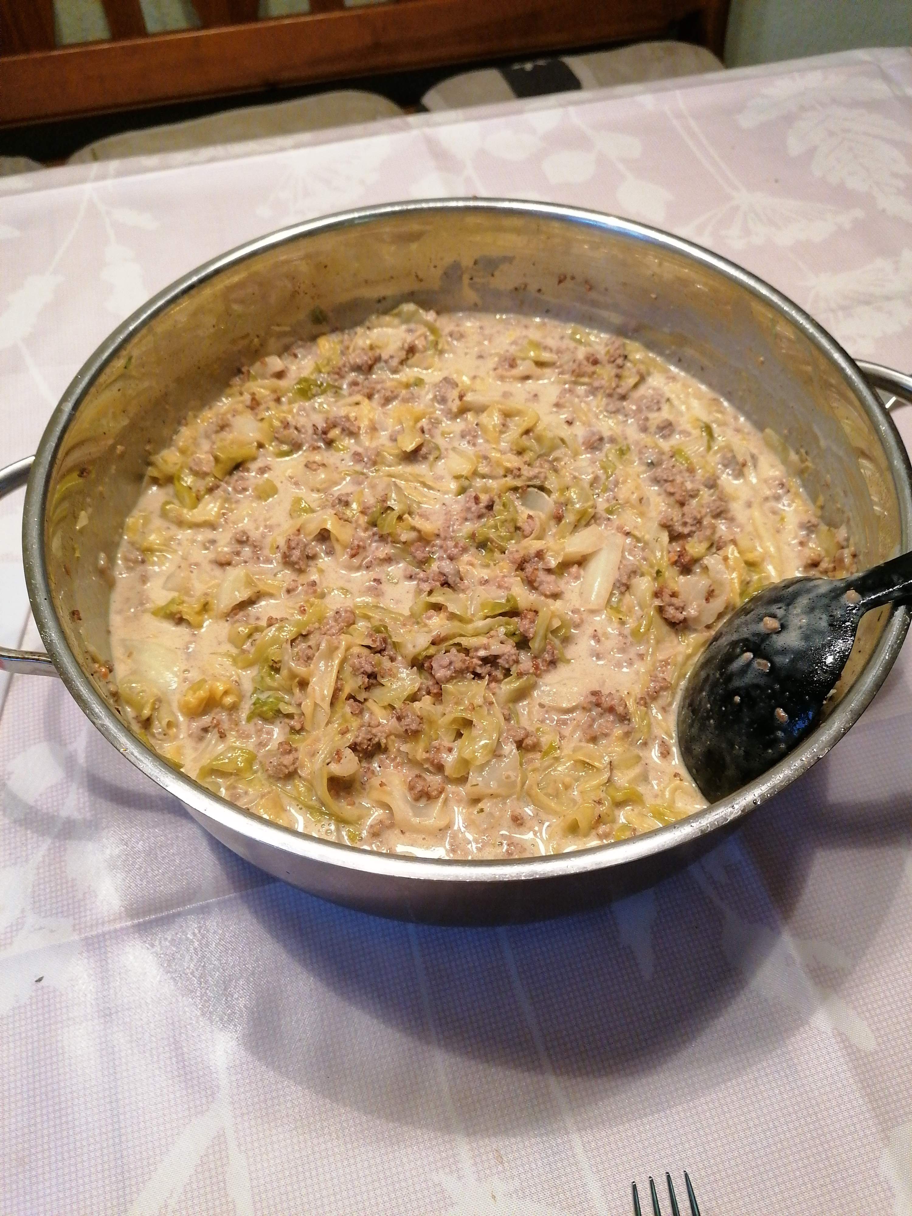 Spitzkohl-Hack-Pfanne