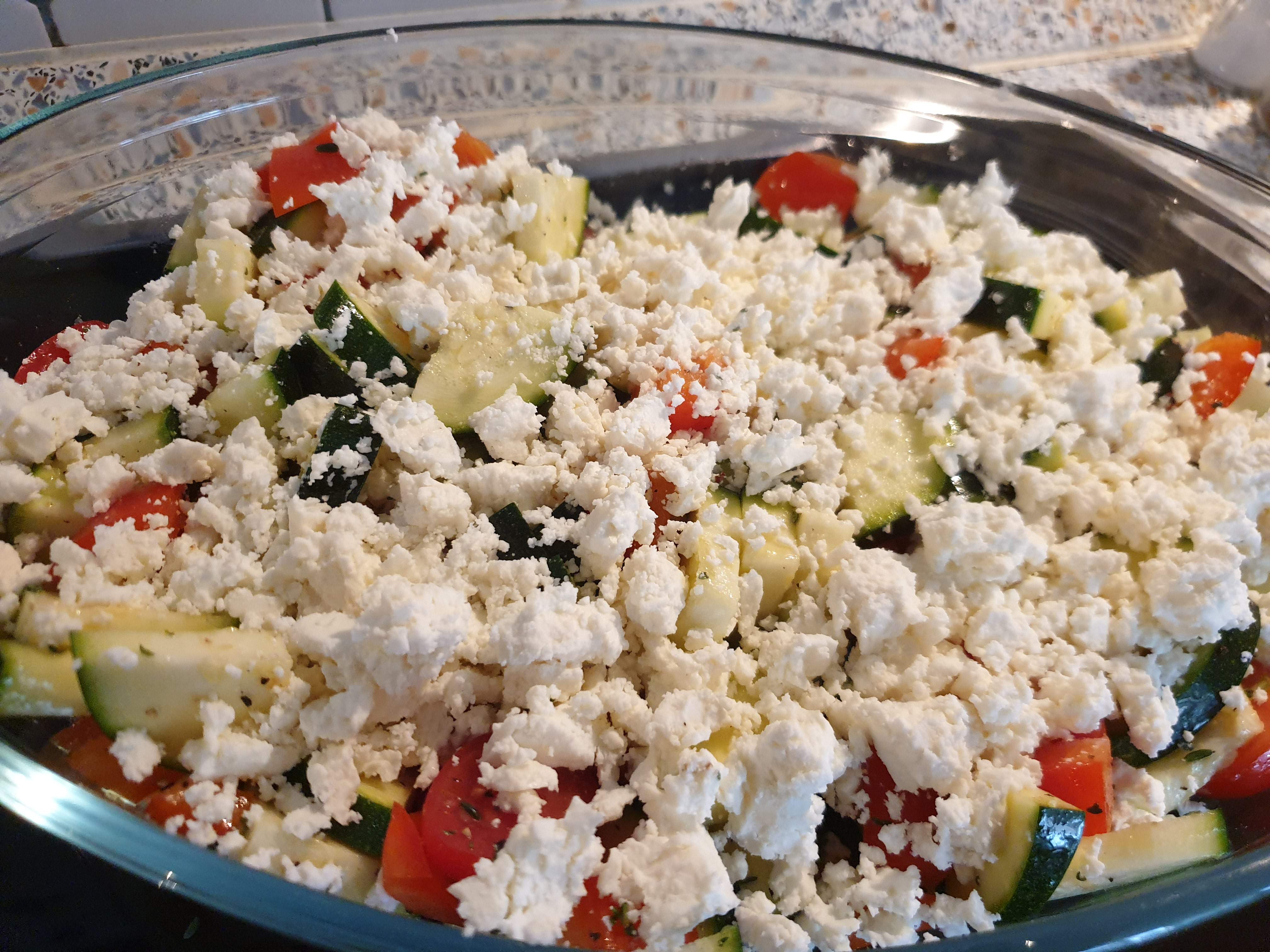 Gratinierter Feta mit Gemüse