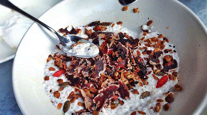 Leckerer Chia-Pudding mit Goji-Beeren