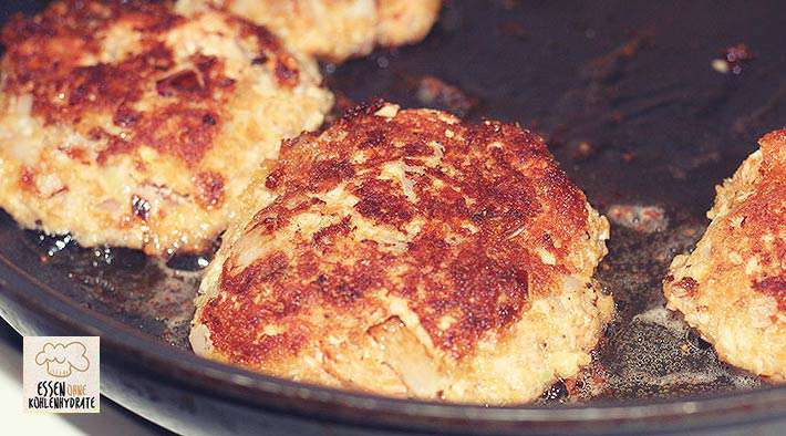 Leckere Low-Carb Räucherlachs Burger-Patties