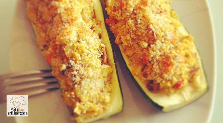 Gefüllte überbackene Zucchini - Low Carb Rezepte