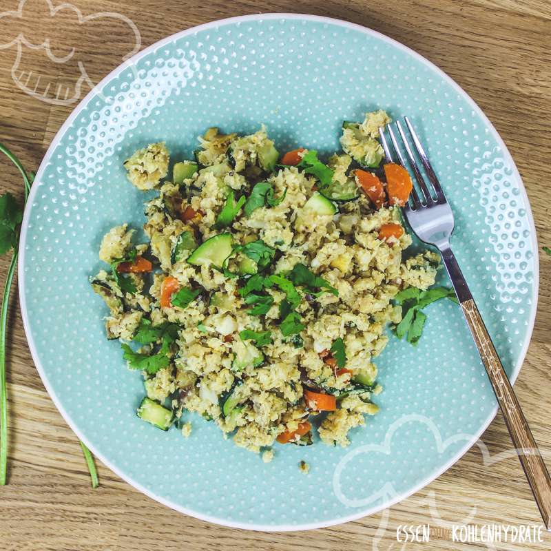 Low-Carb Blumenkohl-Reis mit Gemüse