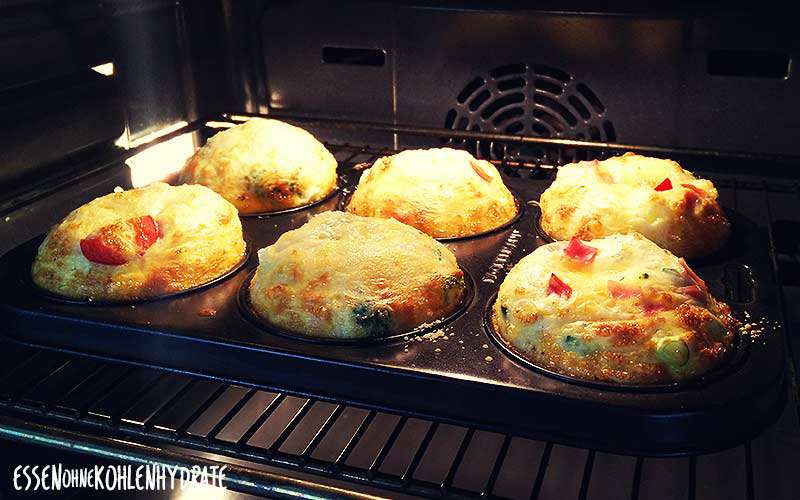 Leckere gefüllte Eiermuffins - Essen ohne Kohlenhydrate