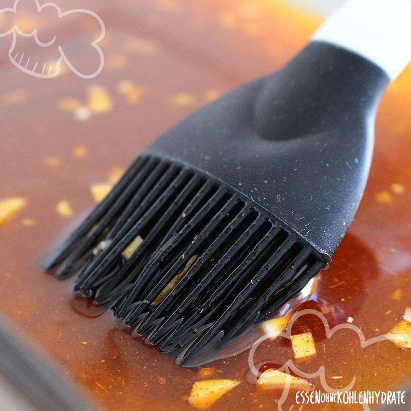 Hähnchen-Spieße mit Erdnuss-Kokos-Dip - Essen ohne Kohlenhydrate