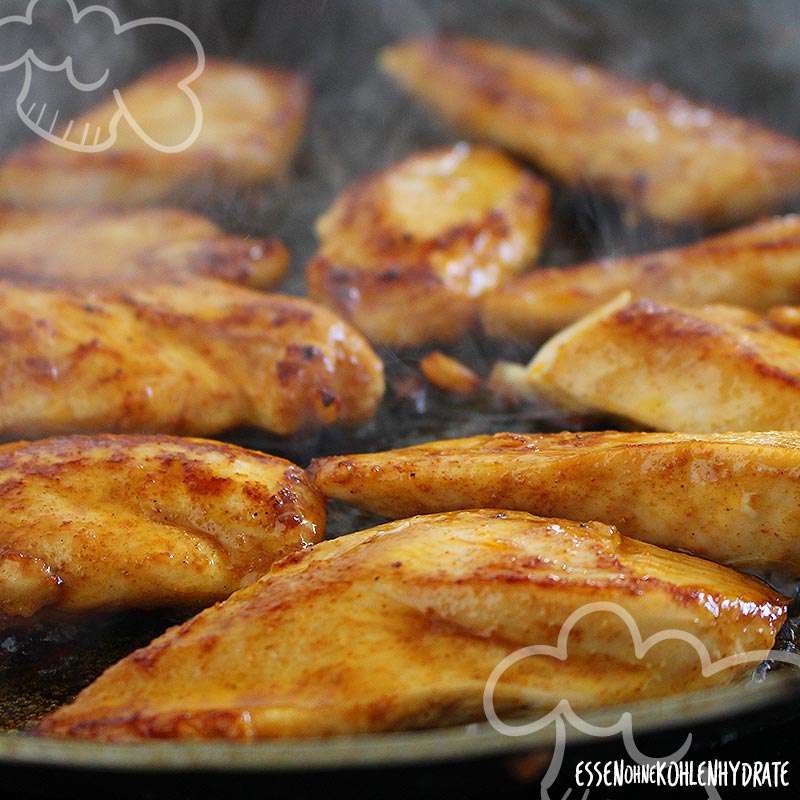 Hähnchen-Spieße mit Erdnuss-Kokos-Dip - Essen ohne Kohlenhydrate