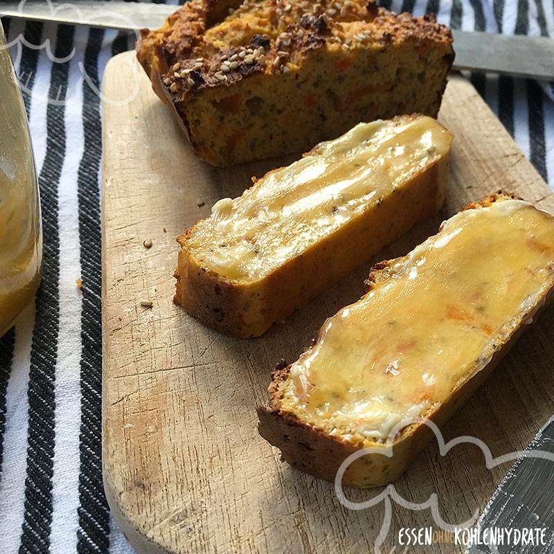 Karotten-Chia Brot