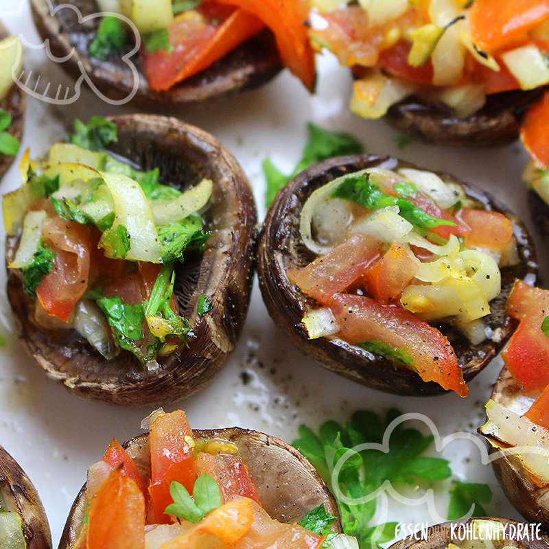 Gefüllte Champignons vom Grill - Essen ohne Kohlenhydrate