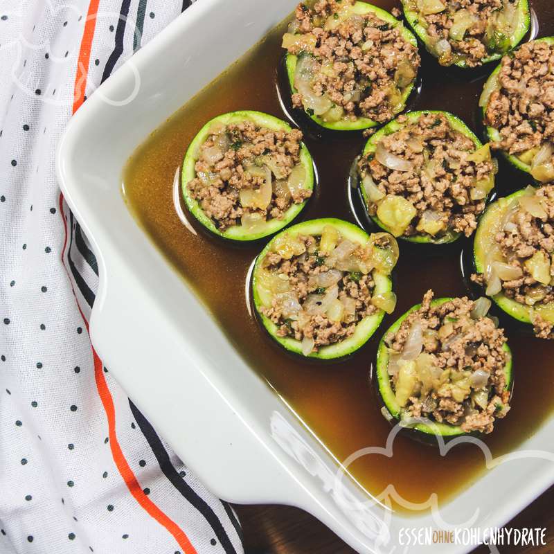 Gefüllte Zucchini mit Hackfleisch