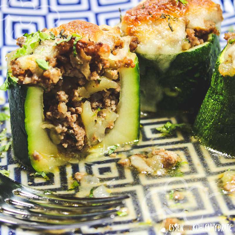 Gefüllte Zucchini mit Hackfleisch