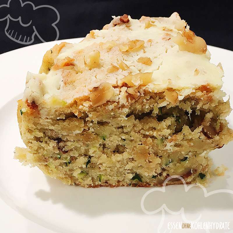 Low-Carb Zucchinikuchen