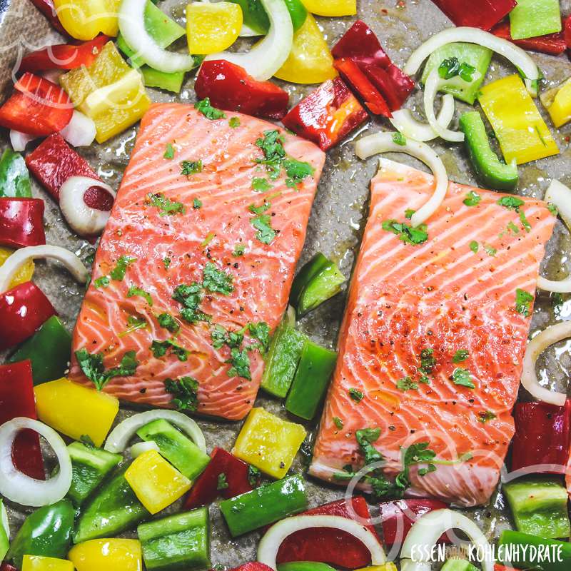 Lachs mit Paprikagemüse vom Blech