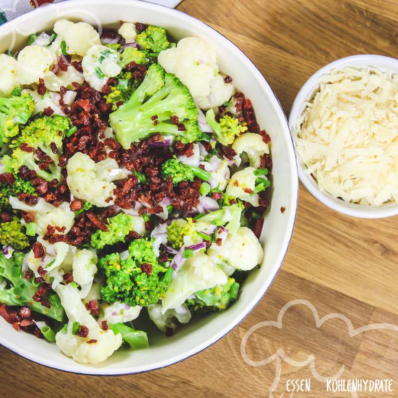 Brokkoli-Blumenkohl-Salat - Essen ohne Kohlenhydrate
