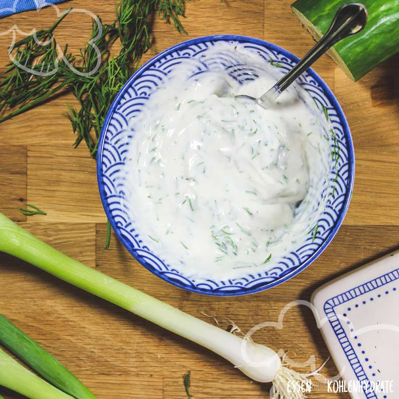 Gurkensalat mit Räucherlachs