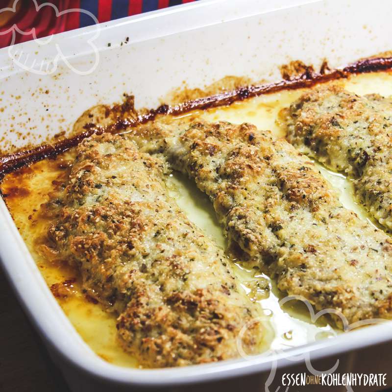 Parmesan-Schnitzel mit Tomatensalat