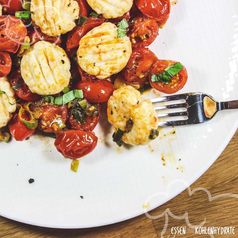 Quark-Gnocchi mit Tomatensoße - Essen ohne Kohlenhydrate