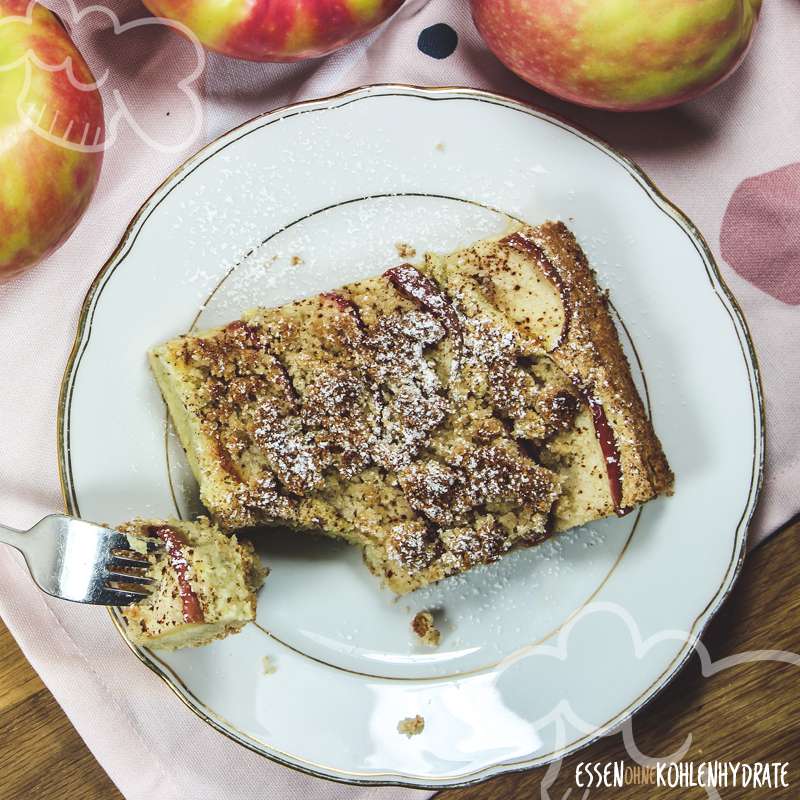 Zimt-Apfelkuchen mit Streuseln - Essen ohne Kohlenhydrate