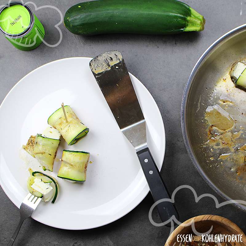 Feta im Thymian-Zucchini-Mantel