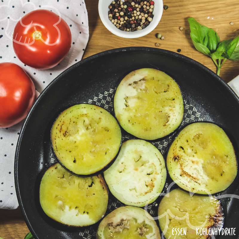 Auberginen-Auflauf mit Mozzarella - Essen ohne Kohlenhydrate