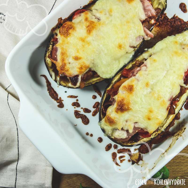 Gefüllte Pizza-Auberginen