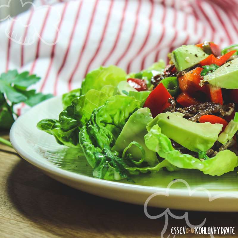 Romanasalat mit Hackfleisch - Essen ohne Kohlenhydrate