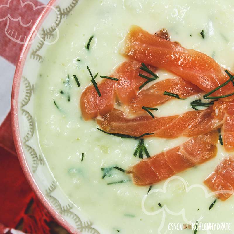 Selleriesuppe mit Räucherlachs