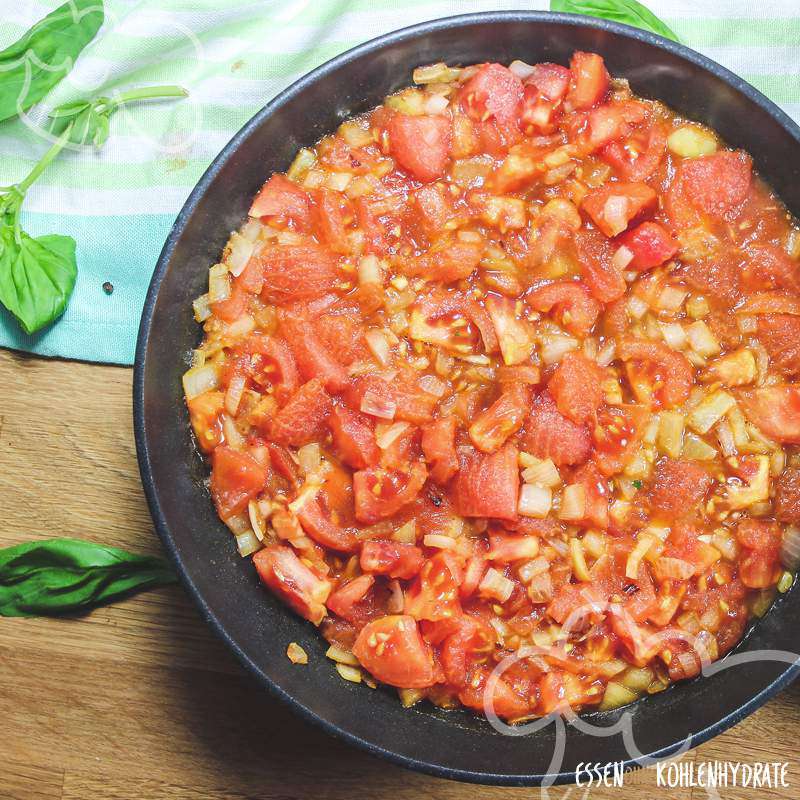 Blumenkohl mit Tomatensoße