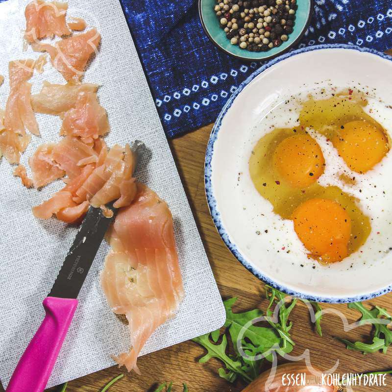 Rührei mit Lachs - Essen ohne Kohlenhydrate