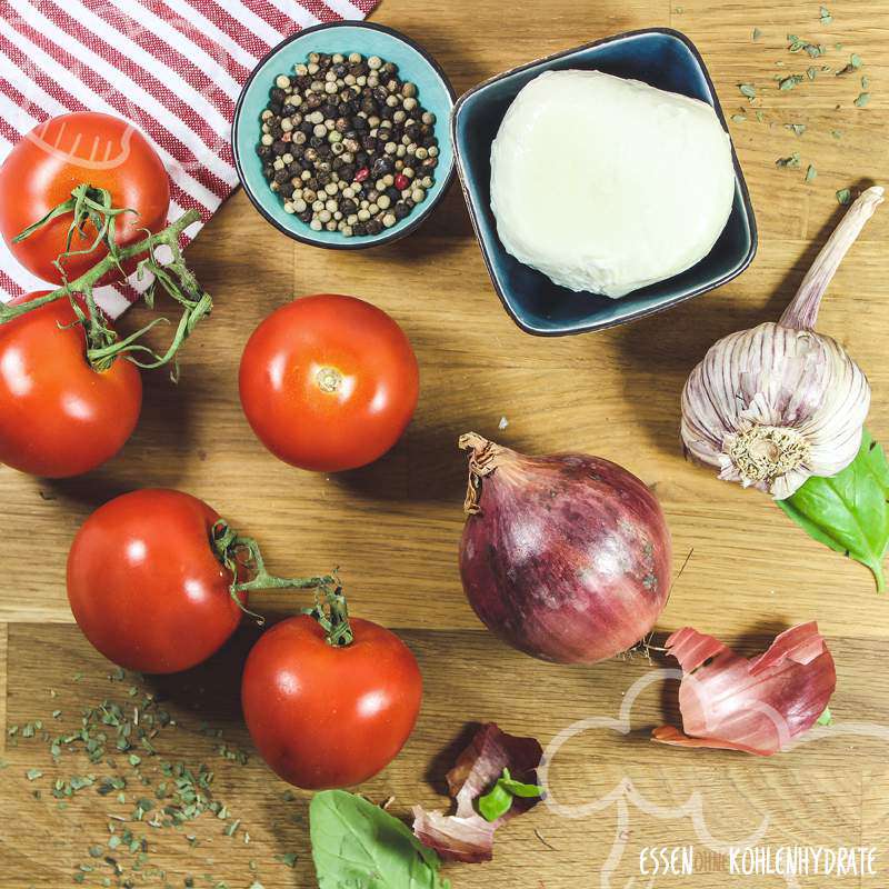 Tomate-Mozzarella aus dem Ofen