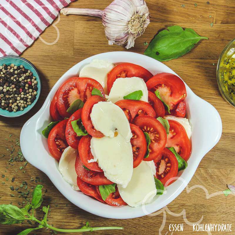 Tomate-Mozzarella aus dem Ofen