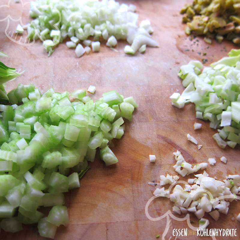 Pak Choi-Rollen mit Belugalinsen