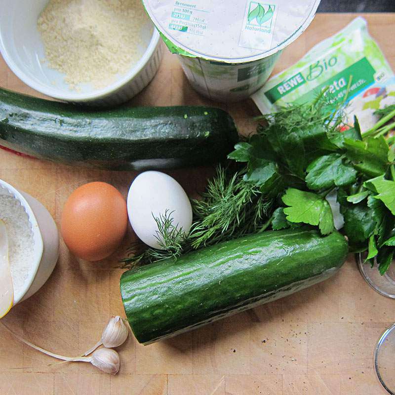 Zucchini-Rösti mit Zaziki