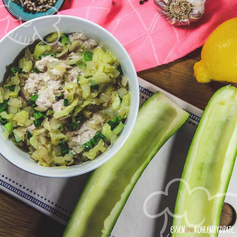 Zucchini mit Thunfisch - Essen ohne Kohlenhydrate