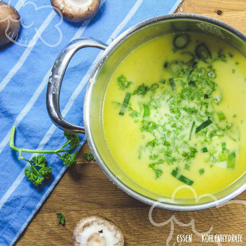 Käsesuppe mit Pilzen - Essen ohne Kohlenhydrate