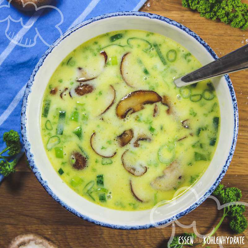 Käsesuppe mit Pilzen - Essen ohne Kohlenhydrate