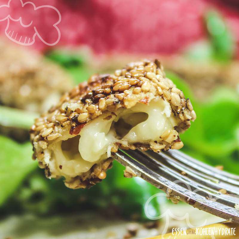 Feldsalat mit Sesam-Käse-Ecken