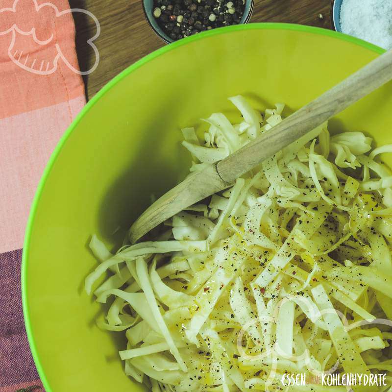 Weißkohl-Salat - Essen ohne Kohlenhydrate