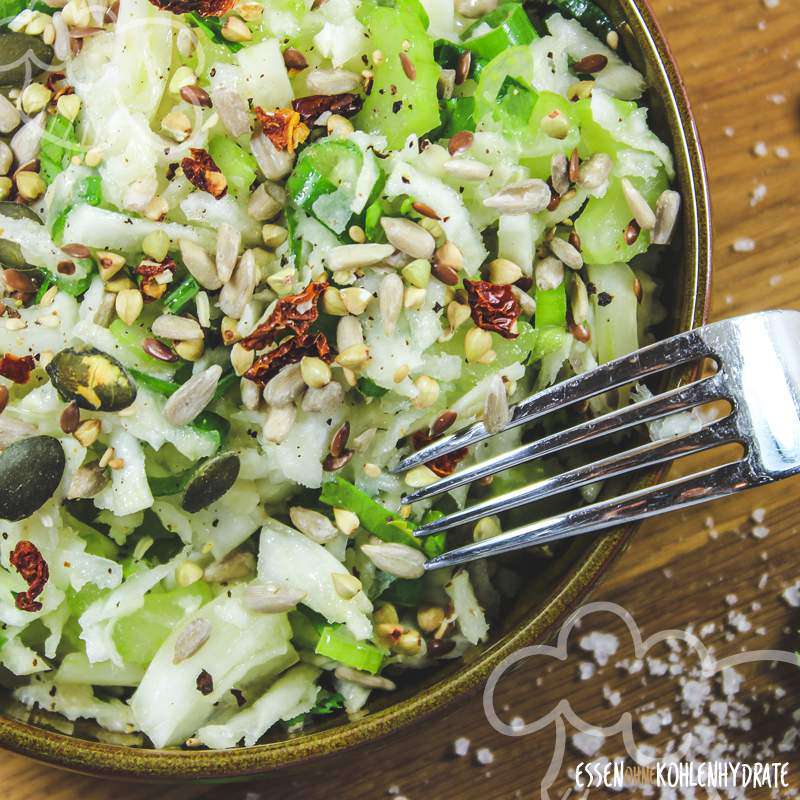 Sellerie-Fenchel-Salat - Essen ohne Kohlenhydrate