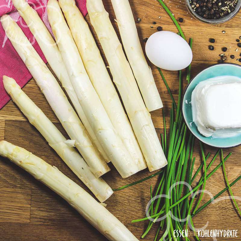 Spargel mit Ziegenkäse - Essen ohne Kohlenhydrate