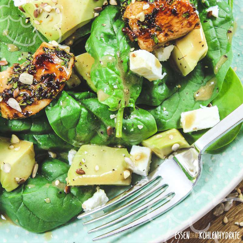 Spinatsalat mit Hähnchen