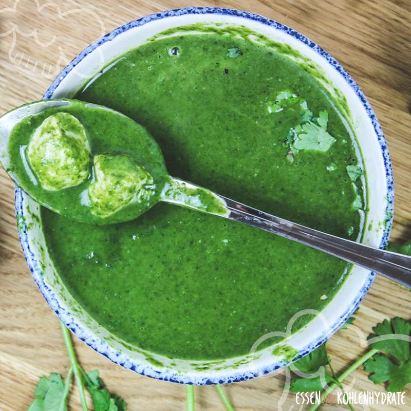 Spinatsuppe mit Hähnchen