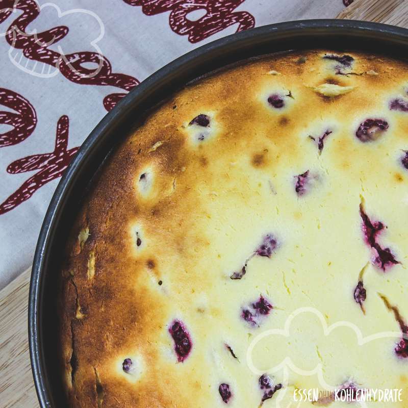 Low-Carb Käsekuchen mit Himbeeren