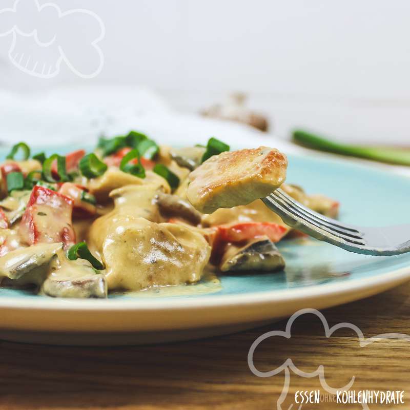 Hähnchen-Pilz-Gulasch - Essen ohne Kohlenhydrate