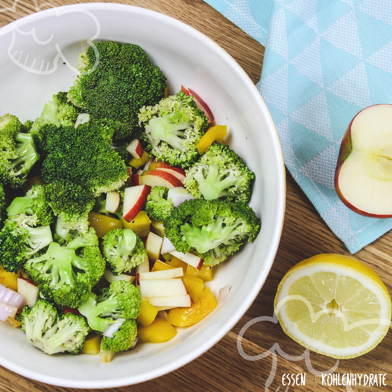 Schneller Brokkoli-Paprika Salat - Essen ohne Kohlenhydrate