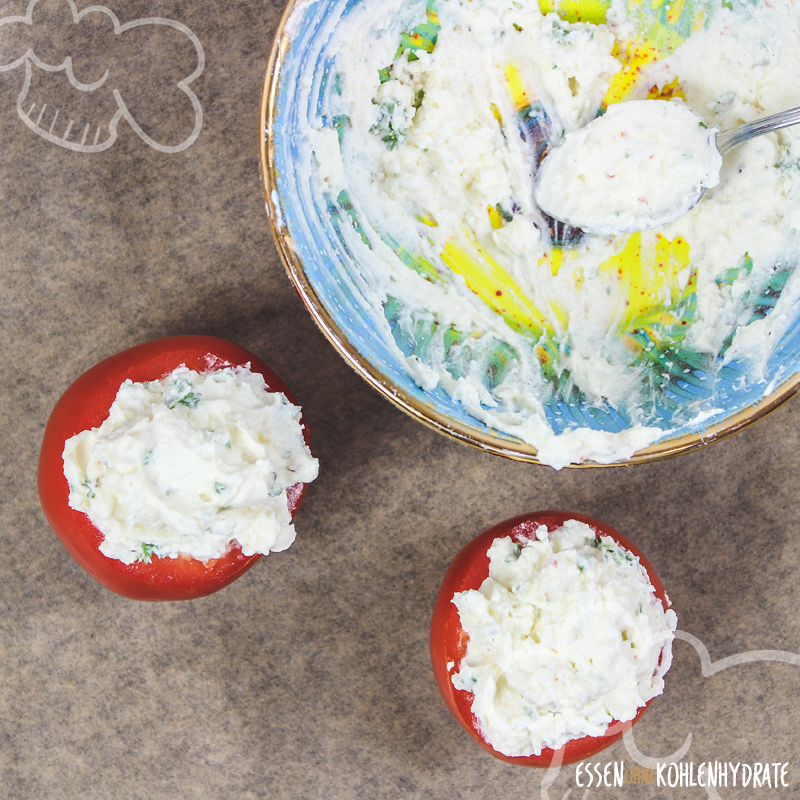 Tomaten mit Frischkäse - Essen ohne Kohlenhydrate