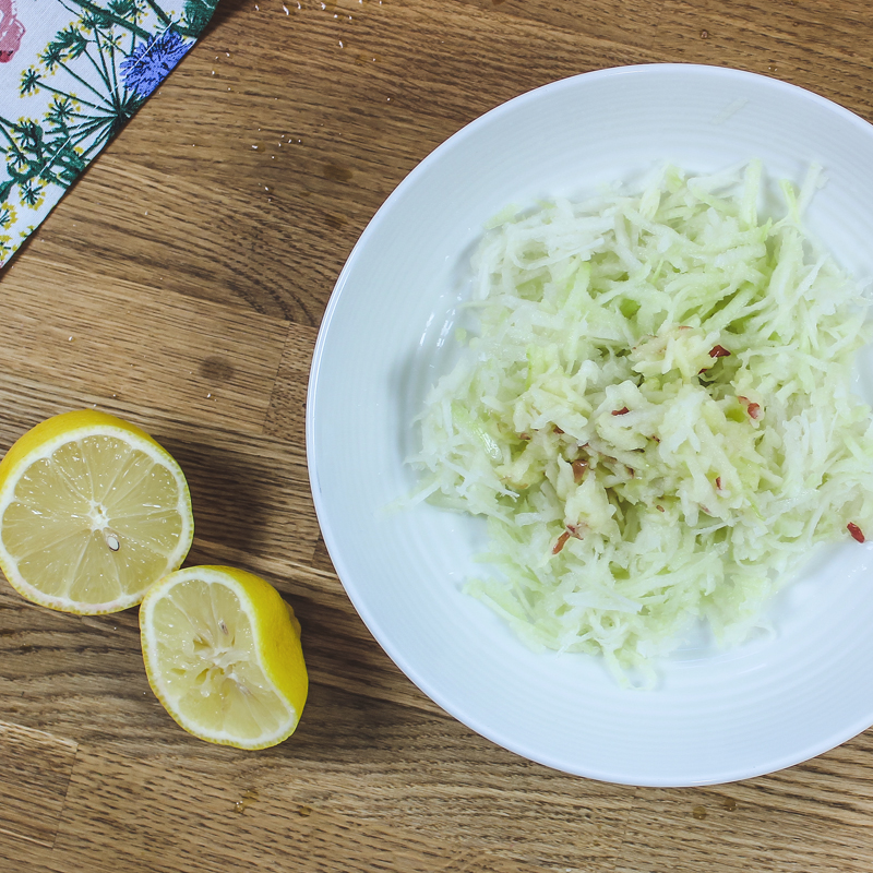 Kohlrabi-Apfel-Salat - Essen ohne Kohlenhydrate