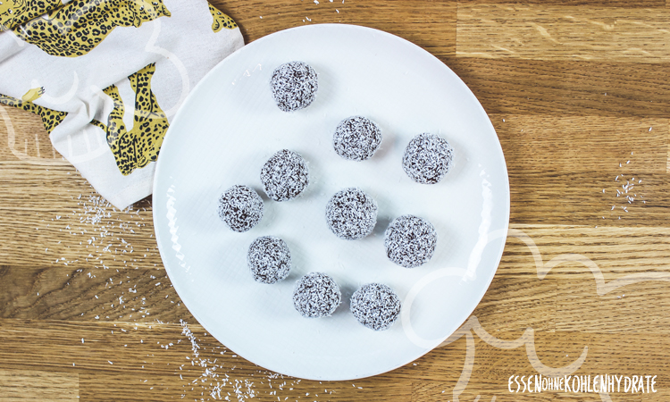 Schoko-Kokos-Kugeln - Essen ohne Kohlenhydrate