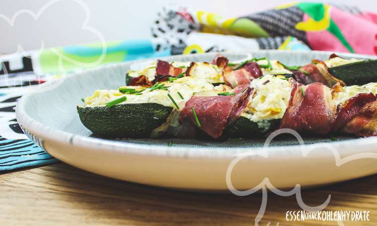 Frischkäse-Zucchini mit Bacon