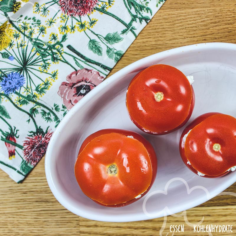 Gefüllte Tomaten mit Speck - Essen ohne Kohlenhydrate