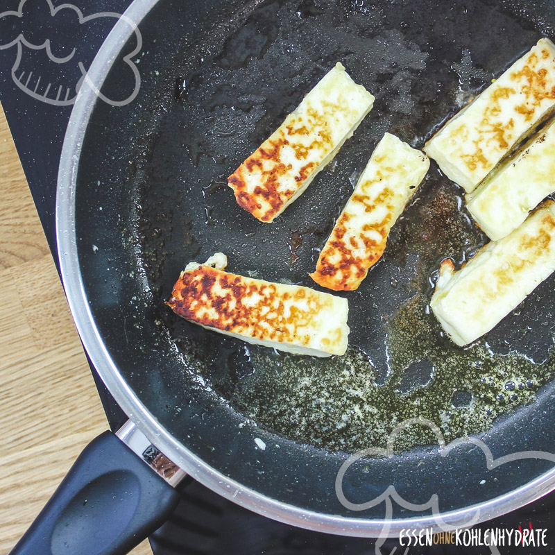 Spargelsalat mit Halloumi - Essen ohne Kohlenhydrate
