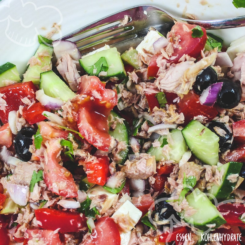 Mediterraner Thunfischsalat - Essen ohne Kohlenhydrate